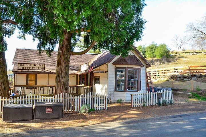 Pies & Pickaxes: Self-Guided Historic Walking Tour in Julian, CA photo 4