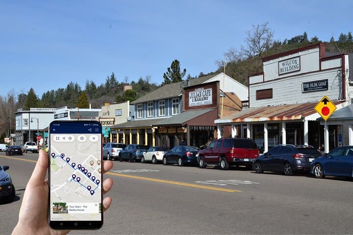 Pies & Pickaxes: Self-Guided Historic Walking Tour in Julian, CA