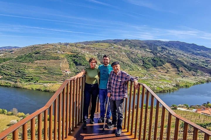 Lisbon to Porto & Douro Valley: 3-Day Private Cultural and Wine Tour photo 1
