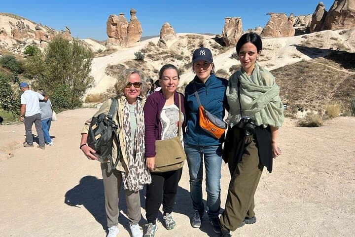 6-Day Istanbul to Cappadocia Tour in Spanish — Flights, Cave Hotel & Small Group photo 4