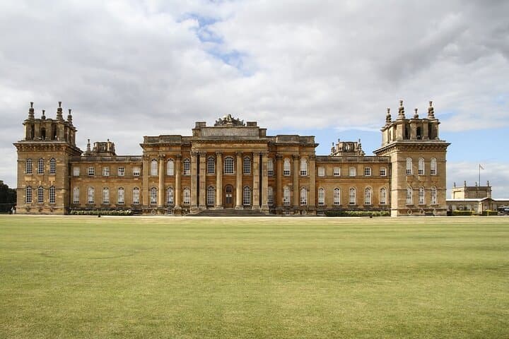 Blenheim Palace and Oxford Private Day Tour from London — Private Transport & Entry photo 4