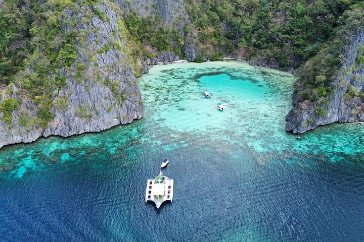 Coron Ultimate Trimaran Island Tour: Kayangan, Barracuda Lake & Twin Lagoons in Luxury photo 4