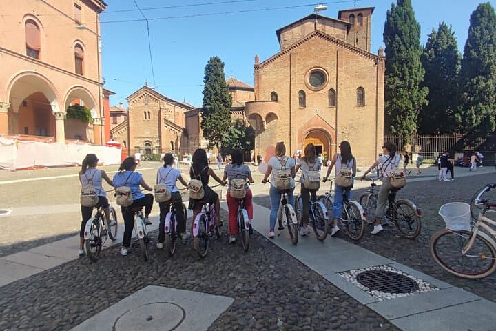 Two-Hour Bologna Bike Tour — Piazza Maggiore, Two Towers & Hidden Canals
