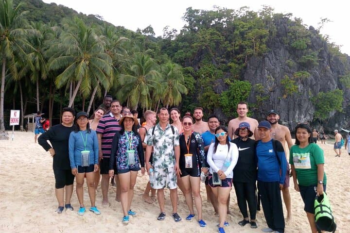 El Nido Island Hopping Tour A — Big Lagoon, Secret Lagoon & 7 Commandos photo 2