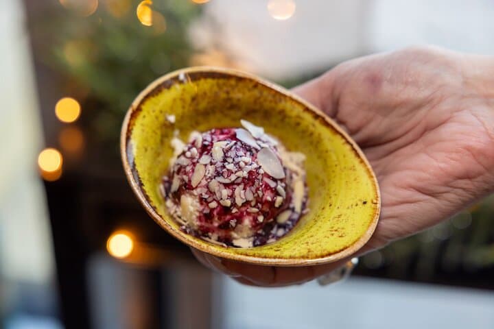 Reykjavik Sweet Tooth Tour: Guided Pastry & Ice Cream Walking Tour photo 1