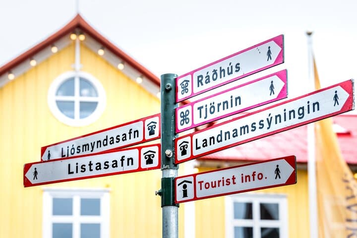 Private 3-Hour Reykjavik Driving Tour: Custom City Highlights photo 4