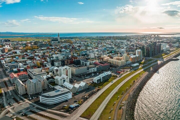Private 3-Hour Reykjavik Driving Tour: Custom City Highlights