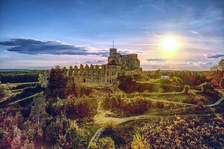 Trail of the Eagles' Nests Day Tour from Krakow — Castles, Jurassic Cliffs & Błędowska Desert photo 1