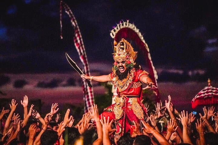 Uluwatu Temple, Kecak Fire Dance & Jimbaran Seafood Sunset Private Tour photo 1