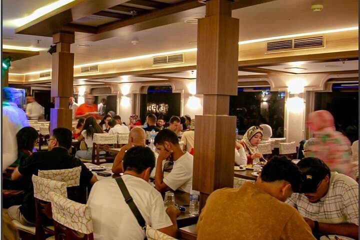 Nile Dinner Cruise in Cairo: Private 2-Hour Buffet & Belly Dance photo 5