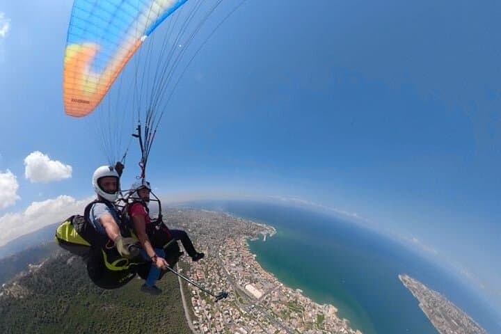 Paragliding Over Jounieh Bay: Tandem Flights from Beirut to Harissa photo 3
