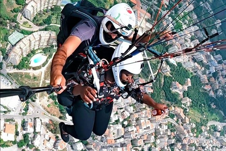 Paragliding Over Jounieh Bay: Tandem Flights from Beirut to Harissa photo 4