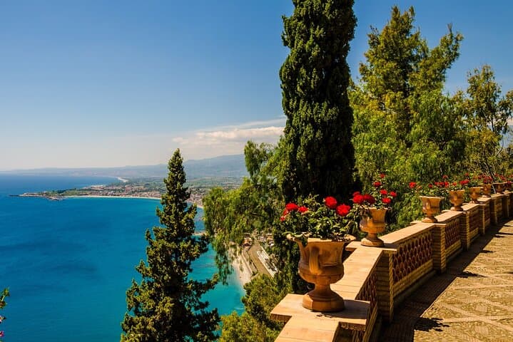 Taormina & Isola Bella: Private Day Excursion from Catania for Cruise Travelers photo 5