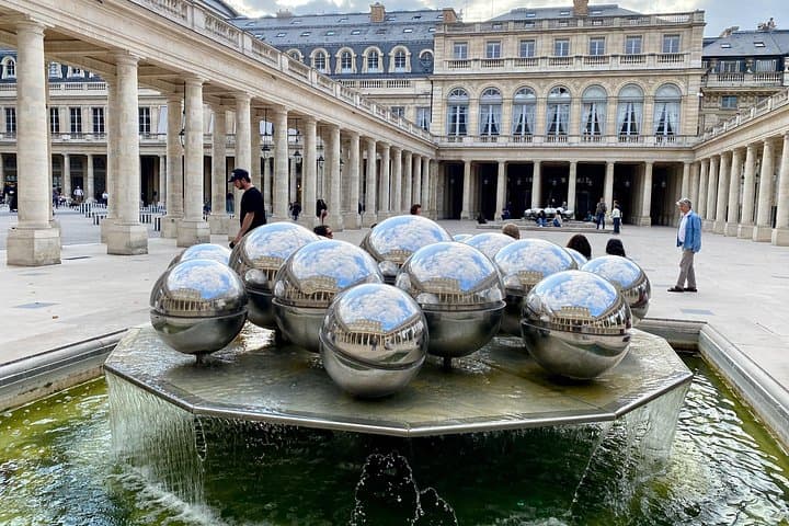 Private Paris Full-Day Tour: 7 Iconic Sights by Mercedes — Eiffel, Montmartre & Seine photo 1