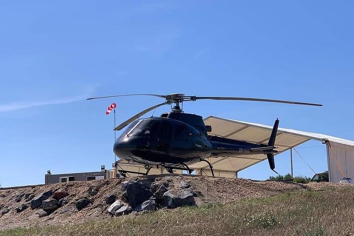 Santorini Helicopter Tour: 20-Min Caldera & Volcano Flight photo 5