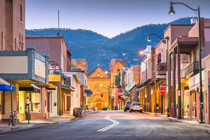 Santa Fe Romantic Walking Tour for Couples: Private 2-Hour Love-Filled Journey photo 6