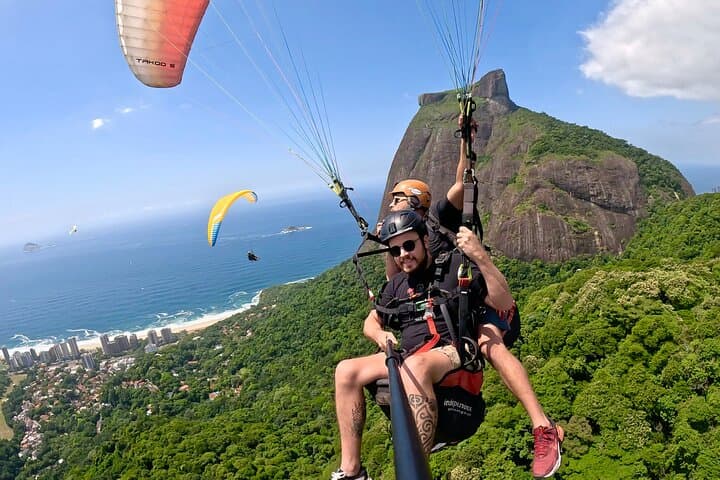 Paragliding Rio de Janeiro: Tandem Flights Over Tijuca and São Conrado photo 2
