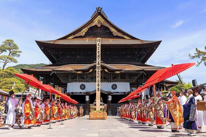 See the Snow Monkeys: Full-Day Private Tour from Tokyo to Jigokudani photo 2