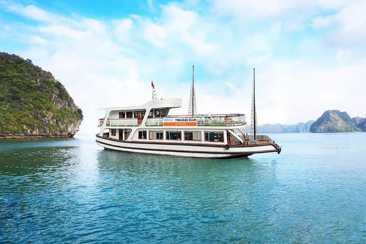 budget-halong-bay-cruise-day-trip-from-hanoi photo 2
