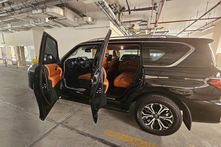 Dubai Private Airport Transfers: Seamless DXB Rides to Downtown, Marina & Palm photo 2