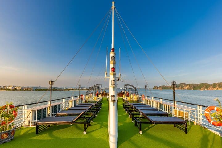 Halong Heritage Luxury Day Cruise: 6-Hour Ha Long Bay Explorer photo 6