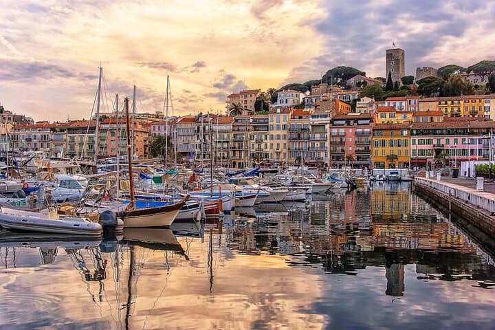 Vintage Bus Tour of the French Riviera: 4-Hour Cannes to Antibes Coastal Drive photo 2