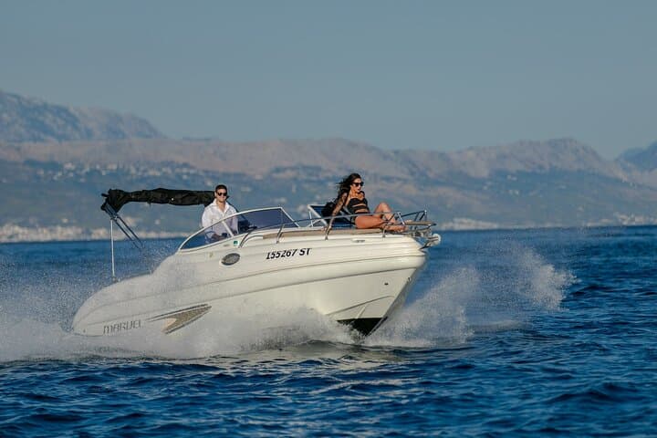 Private Half-Day Blue Lagoon & Šolta Shipwreck Tour from Split photo 2