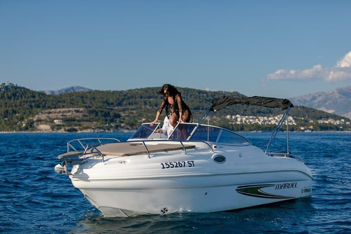 Private Half-Day Blue Lagoon & Šolta Shipwreck Tour from Split photo 3