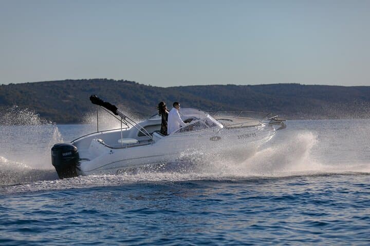 Private Half-Day Blue Lagoon & Šolta Shipwreck Tour from Split photo 5