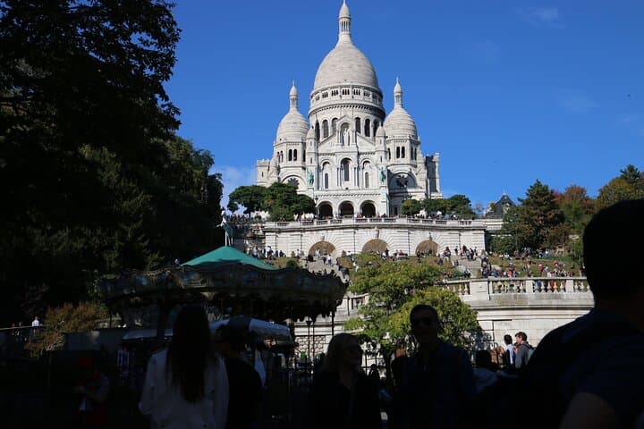 Half-Day Paris Walking Tour and L'Atelier Parfum Experience photo 4