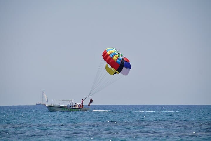 Parasailing Over Santorini’s Black Beach: 10-Min Flight Above Perivolos