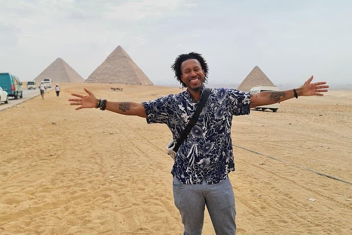 Private Black Pharaohs Tour: Pyramids of Giza, Memphis & Saqqara Day Trip photo 4