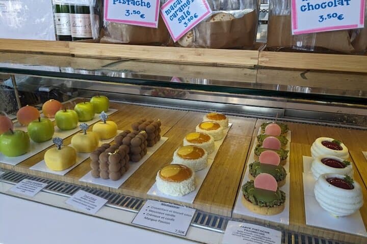 Sweet Walking Food Tour in Paris’ Latin Quarter — Macarons, Croissants & Crêpes photo 4