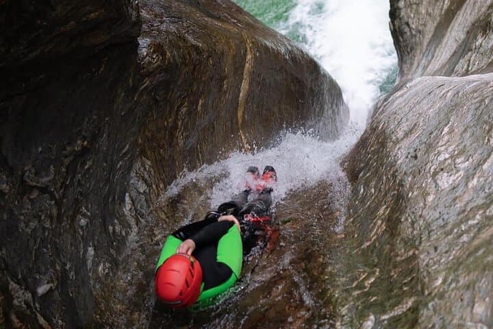 Rio Selvano Canyoning in Tuscany: Beginner-Friendly Canyon Adventure Near Lucca photo 6