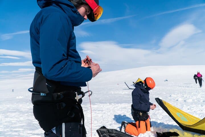 2-Day Guided Snowkite Course on Hardangervidda — Learn to Kite on the Plateau photo 6