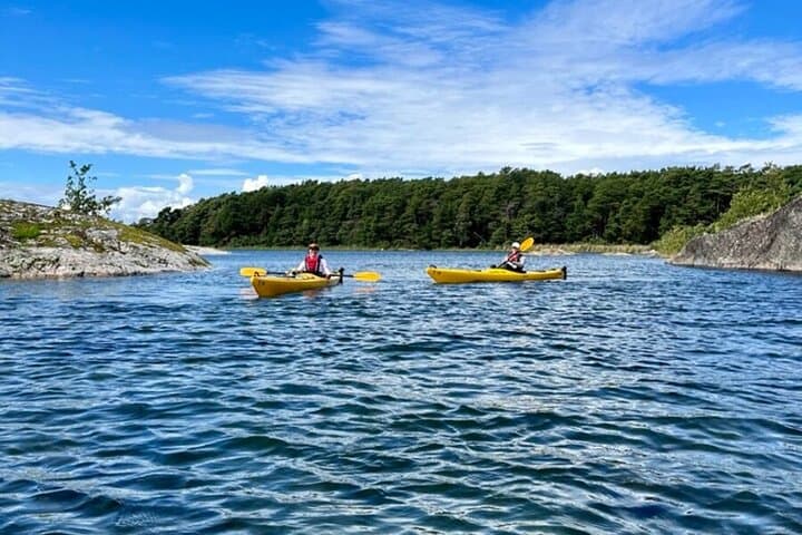2-Day Kayak Adventure in the Stockholm Archipelago: Island Camping & Baltic Sea Paddling photo 4