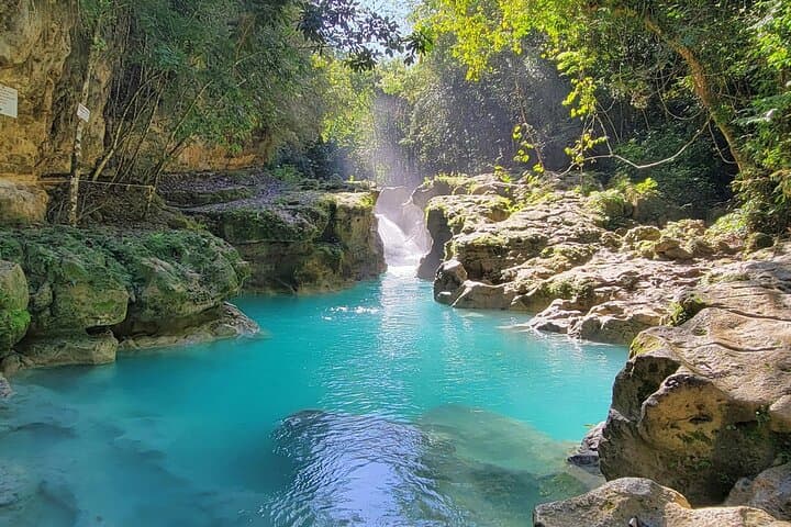 Río Partido River Hike and Natural Pools — Day Trip from Santo Domingo
