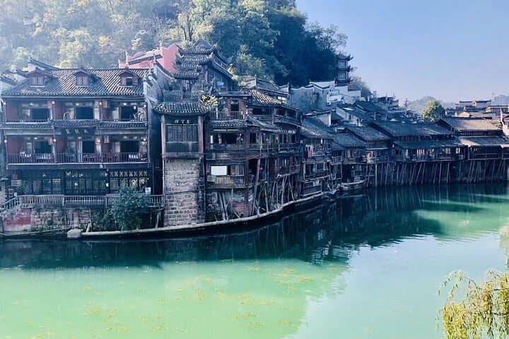 5-Day Zhangjiajie and Fenghuang Private Tour: Avatar Mountains, Glass Bridge & Ancient Rivers photo 3