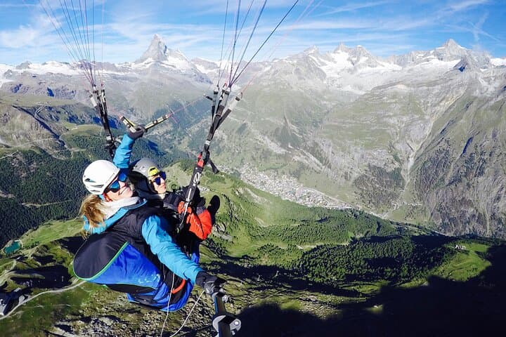 Tandem Paragliding Over Zermatt: 20–25 Minute Flight with Matterhorn Views photo 6