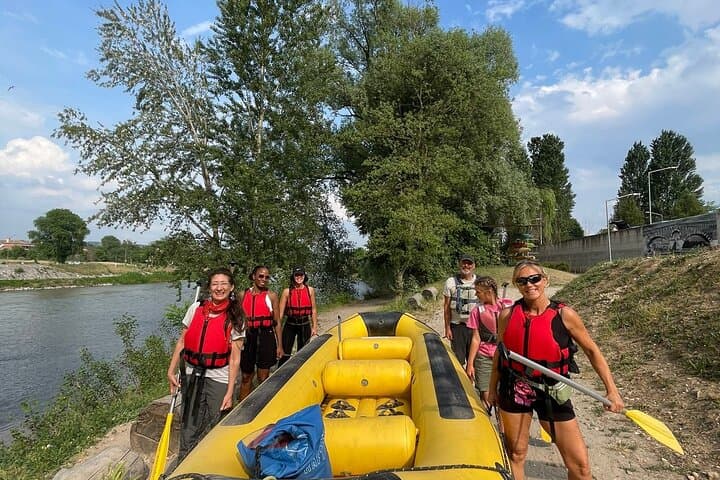 Sunset Soft-Rafting on the Adige and Aperitif in Piazza Erbe, Verona