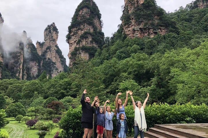 Zhangjiajie 5-Day Ultimate Tour — Avatar Mountains, Glass Bridge & Tianmen