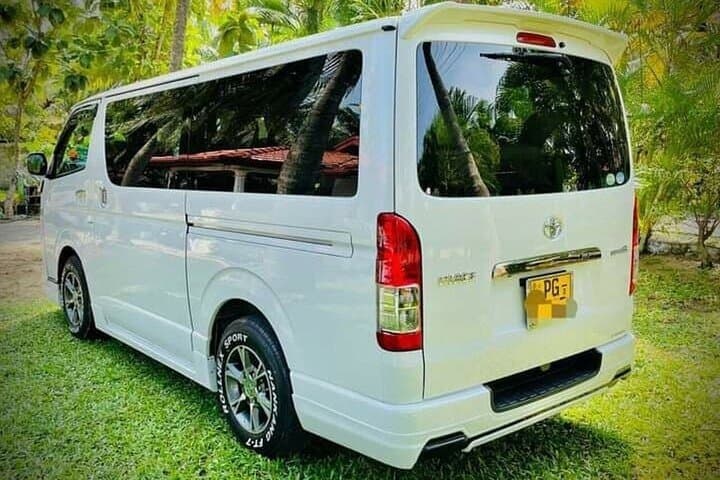 Colombo to Kandy Private Transfer with Pinnawala & Tea-Factory Stops photo 5
