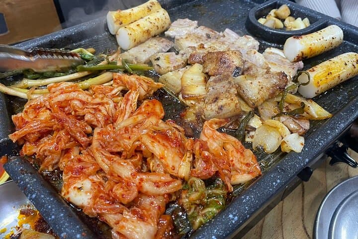 Euljiro Night Bites: Korean BBQ & Kimchi Stew Walking Dinner in Seoul