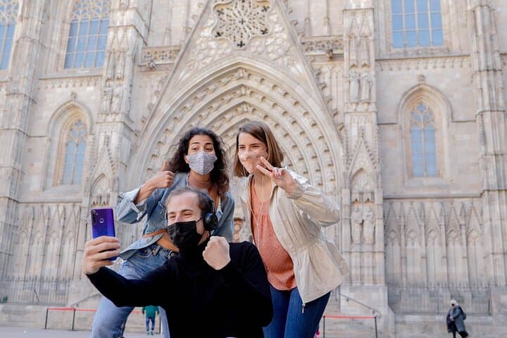 Barcelona Gothic Quarter Escape Room Walk: Self-Guided Mystery Tour photo 4
