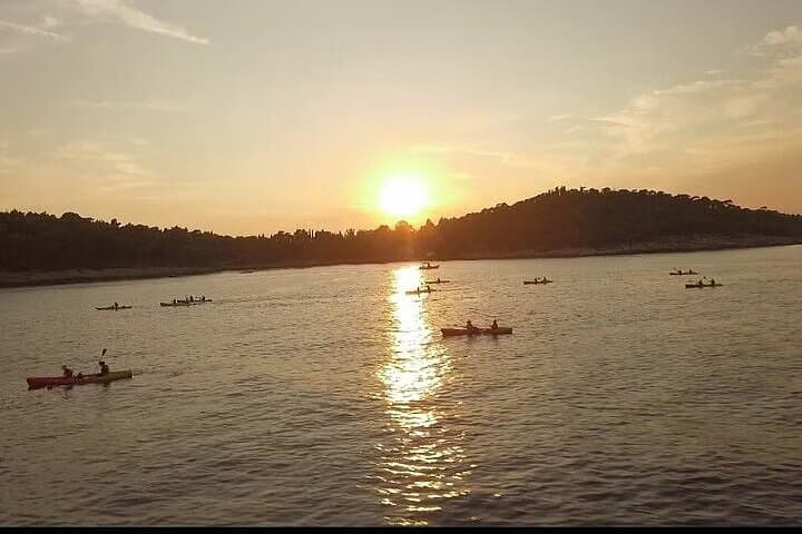 Dubrovnik Sunset Kayak: Old Town Sea Tour with Snorkel & Wine photo 2