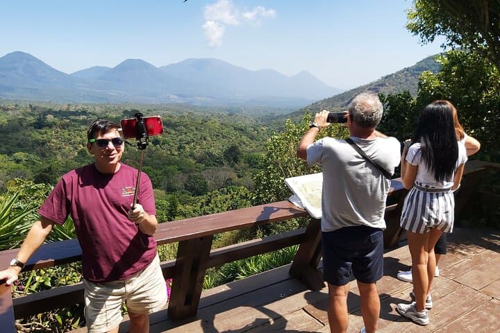 Ruta de las Flores Coffee Tour & Santa Teresa Hot Springs — Ataco, Albania, Coffee Farms photo 3