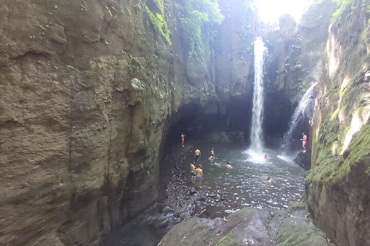 Half-Day Hike to Tamanique Waterfalls: Swim Four Cascades Near El Tunco photo 4