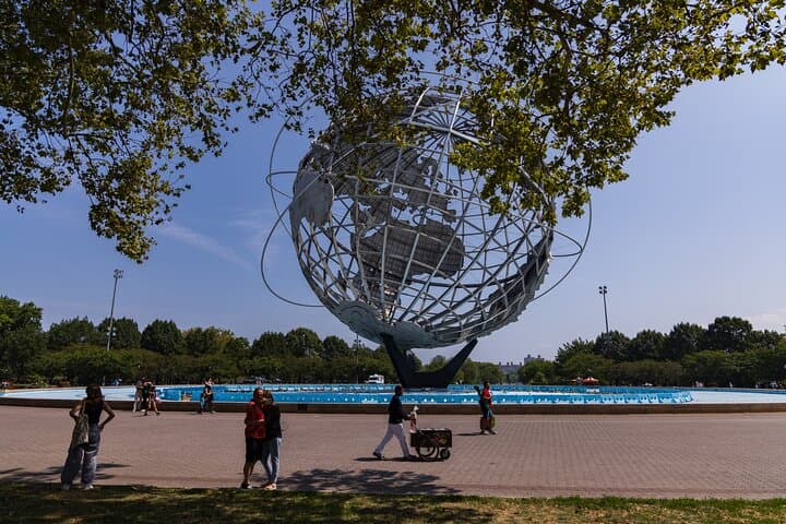 Explore NYC: Manhattan, The Bronx, Queens & Brooklyn Half-Day Tour photo 6