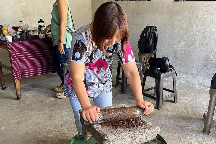 Coffee Tour by Agua Volcano: Plantation Visit & Tasting in Antigua Guatemala photo 2