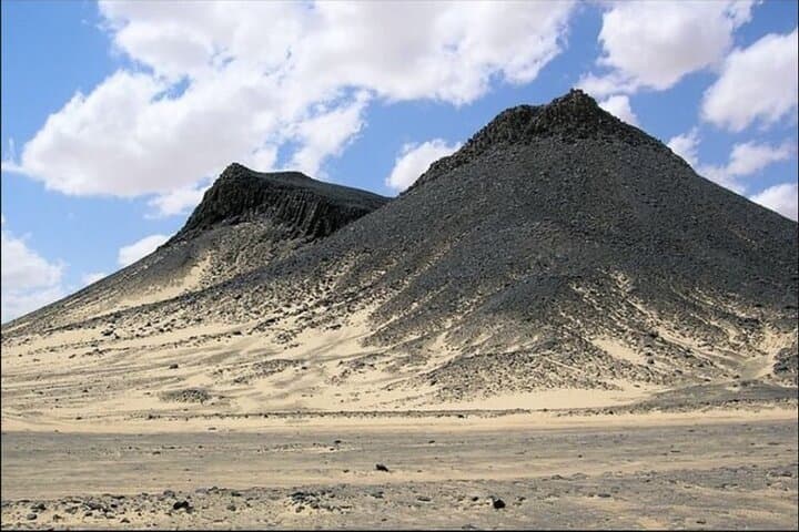 2-Day White Desert Tour from Cairo — Bahariya Oasis, Crystal Mountain & Camping photo 4